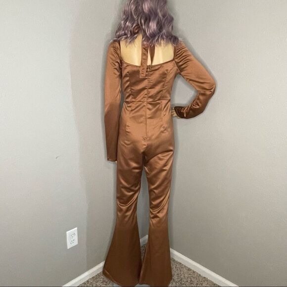 NWT Pretty Little Thing Chocolate Satin Corset Detail Cross Bust Jumpsuit Size 4 - Picture 7 of 16